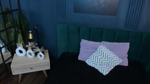 Emily Thyson online show from October 2025 12:02:02 PM