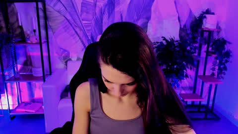 Emily online show from December 2024 06:18:02 AM