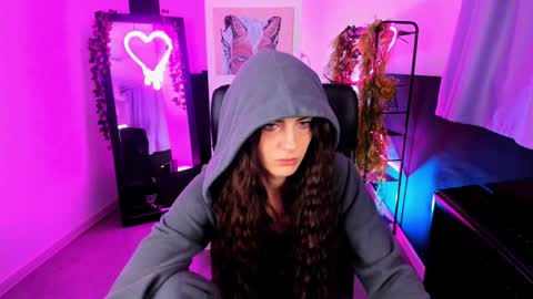 Emily online show from January 2025 08:51:01 AM