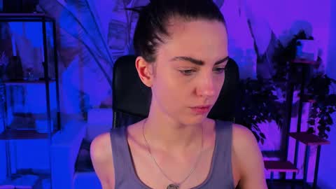 Emily online show from February 2025 09:05:02 AM