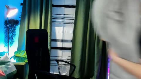 Emily online show from February 2025 09:43:02 AM