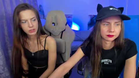 Emily online show from November 2025 12:27:02 PM