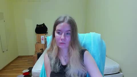 Emily online show from March 2025 06:45:01 PM