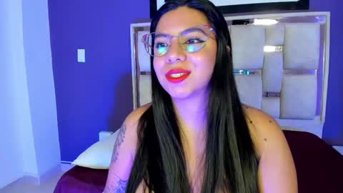 emilyy_cooperr online show from February 2026 12:09:02 PM