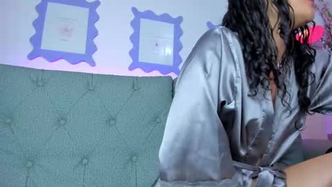 emilyy_kim online show from March 2025 10:19:01 AM