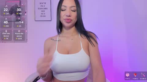 Snapshot of emilyymiller chatting on September 2025 06:57:01 PM Emily online show from September 2025 06:57:01 PM