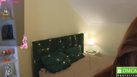 Tracy online show from December 2025 06:15:01 PM