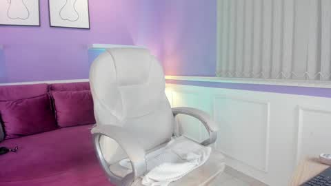 emma__walkerr_ online show from January 2025 10:16:02 PM