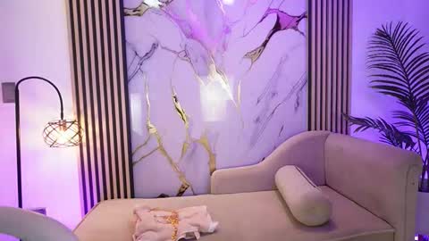 emma__walkerr_ online show from March 2026 07:02:02 PM