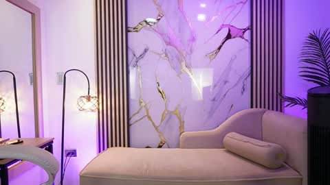 emma__walkerr_ online show from April 2026 07:44:01 PM