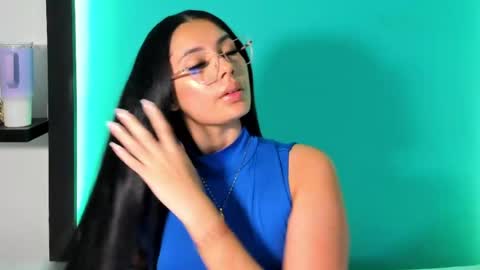 emma_ah online show from April 2026 04:24:01 PM