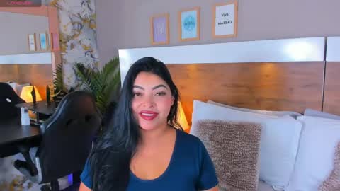 Snapshot of emma_bakker_ chatting on May 2026 01:29:01 PM Emma online show from May 2026 01:29:01 PM