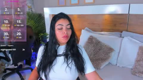Snapshot of emma_bakker_ chatting on May 2026 08:45:01 AM Emma online show from May 2026 08:45:01 AM