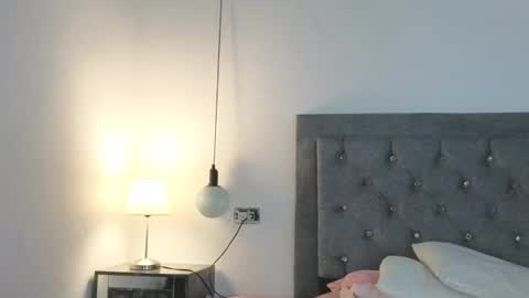 Emma online show from December 2025 05:16:01 AM