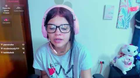 emma_boo_ online show from November 2025 04:31:02 PM