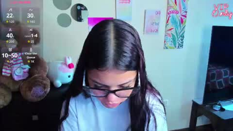 Snapshot of emma_boo_ chatting on June 2026 02:54:02 PM emma_boo_ online show from June 2026 02:54:02 PM