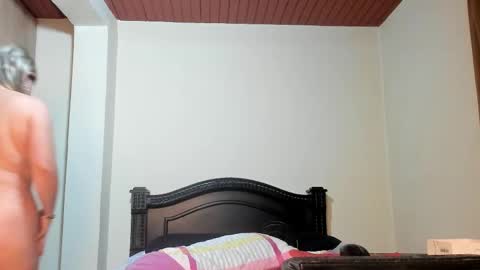 Snapshot of emma_brown777 chatting on February 2025 02:56:01 AM ALBA online show from February 2025 02:56:01 AM