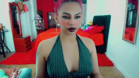 Snapshot of emma_diva chatting on June 2026 10:56:02 PM emma online show from June 2026 10:56:02 PM