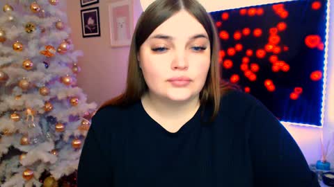 Snapshot of emma_dorn chatting on December 2024 03:12:02 PM Eva online show from December 2024 03:12:02 PM