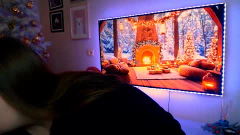 Snapshot of emma_dorn chatting on December 2024 01:17:02 PM Eva online show from December 2024 01:17:02 PM