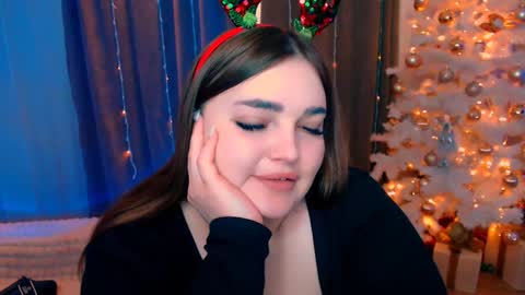 Snapshot of emma_dorn chatting on December 2024 09:34:02 AM Eva online show from December 2024 09:34:02 AM