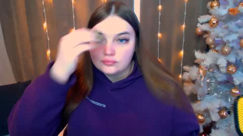 Snapshot of emma_dorn chatting on January 2025 12:09:02 PM Eva online show from January 2025 12:09:02 PM