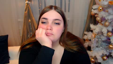 Snapshot of emma_dorn chatting on January 2025 02:32:01 PM Eva online show from January 2025 02:32:01 PM