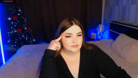 Snapshot of emma_dorn chatting on January 2025 08:23:02 PM Eva online show from January 2025 08:23:02 PM