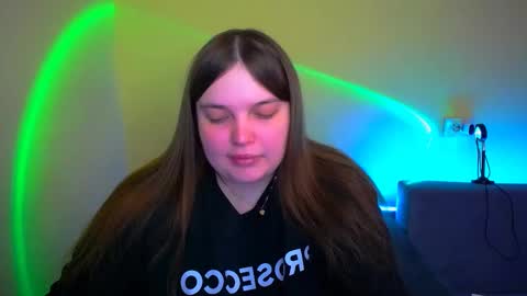 Snapshot of emma_dorn chatting on September 2025 10:51:01 AM Eva online show from September 2025 10:51:01 AM