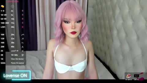 Snapshot of emma_fox23 chatting on November 2025 05:13:02 PM emma_fox23 online show from November 2025 05:13:02 PM