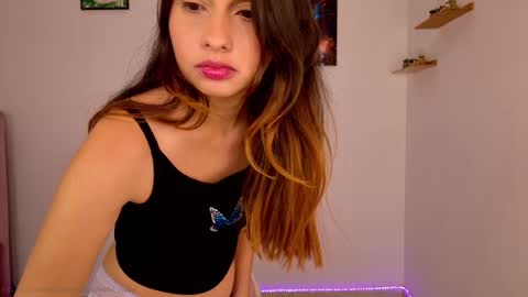 Snapshot of emma_hg1 chatting on February 2025 01:21:01 PM the girl of your dreams online show from February 2025 01:21:01 PM