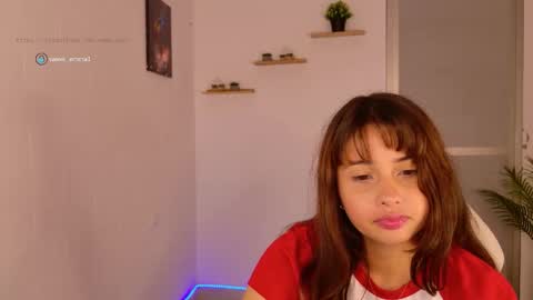 Snapshot of emma_hg1 chatting on September 2025 02:32:01 PM the girl of your dreams online show from September 2025 02:32:01 PM