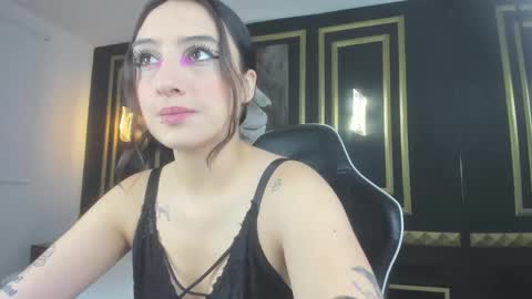 E M M A online show from February 2026 01:35:02 AM