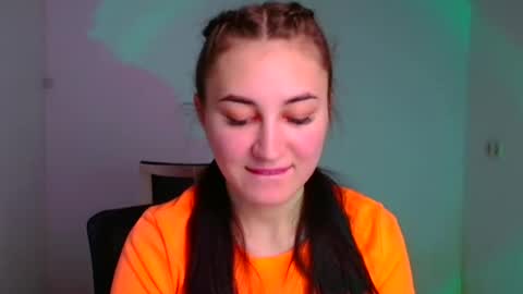 Emma online show from December 2024 06:11:01 AM