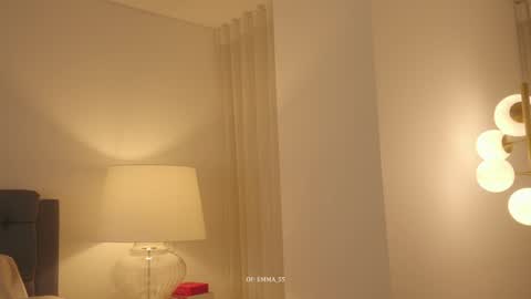 emma_lu1 online show from September 2025 10:14:02 PM