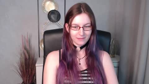 emma online show from December 2024 05:33:02 PM