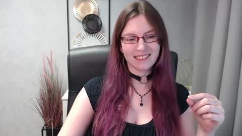 emma online show from December 2024 01:49:02 PM