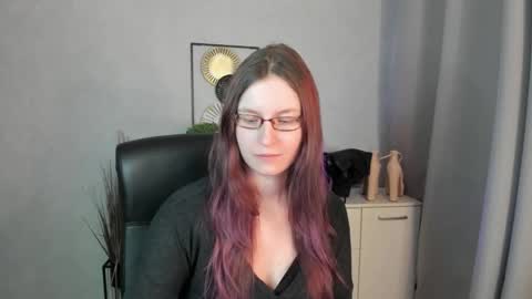 emma online show from April 2026 06:12:02 PM