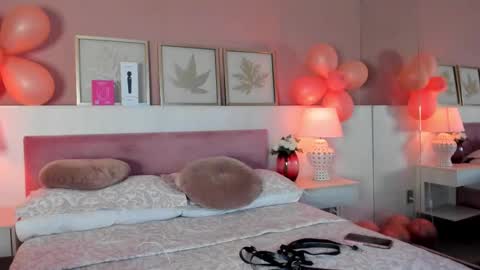 Snapshot of emma_mb chatting on October 2025 05:08:02 AM Emma online show from October 2025 05:08:02 AM