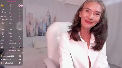 Snapshot of emma_mendoza chatting on December 2024 03:33:01 PM Emma online show from December 2024 03:33:01 PM