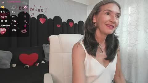 Snapshot of emma_mendoza chatting on February 2025 12:21:02 PM Emma online show from February 2025 12:21:02 PM