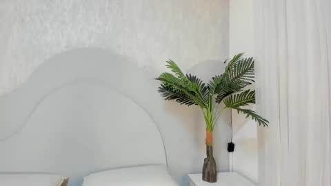 Emma Morgann online show from March 2026 11:27:02 AM