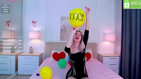 Snapshot of emma_plux chatting on February 2025 10:15:02 AM Emma online show from February 2025 10:15:02 AM