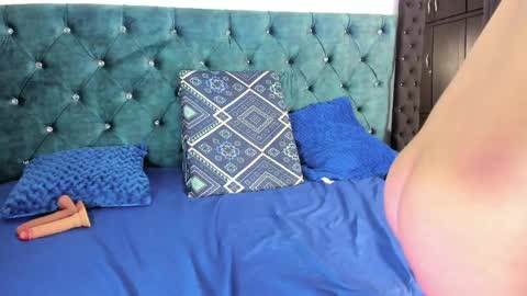 Emma rosse online show from September 2025 05:18:02 AM