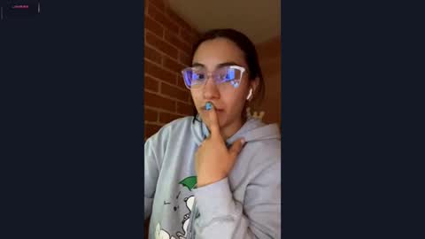 Emma Rouse Independent Model online show from November 2025 04:55:01 PM