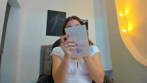 emma online show from September 2025 03:08:01 AM