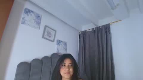 Snapshot of emma_saenz01 chatting on July 2026 11:14:01 AM emma_saenz01 online show from July 2026 11:14:01 AM