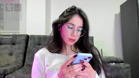 Emma online show from September 2025 06:23:02 AM