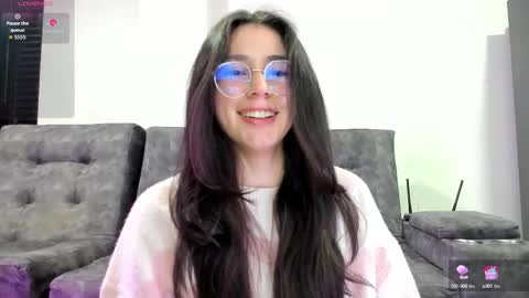 Emma online show from September 2025 02:48:02 AM