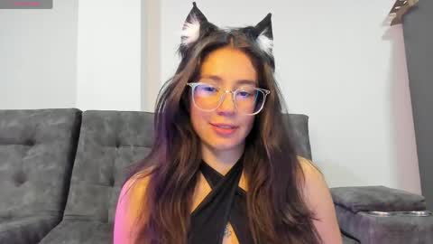 Emma online show from May 2026 05:27:02 AM